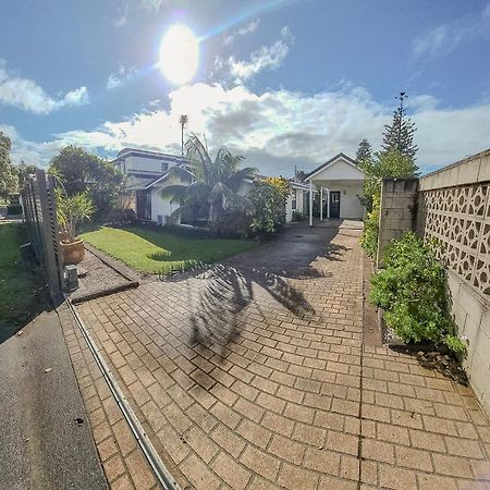 Sandy Toes Holiday Home Orewa Exterior photo